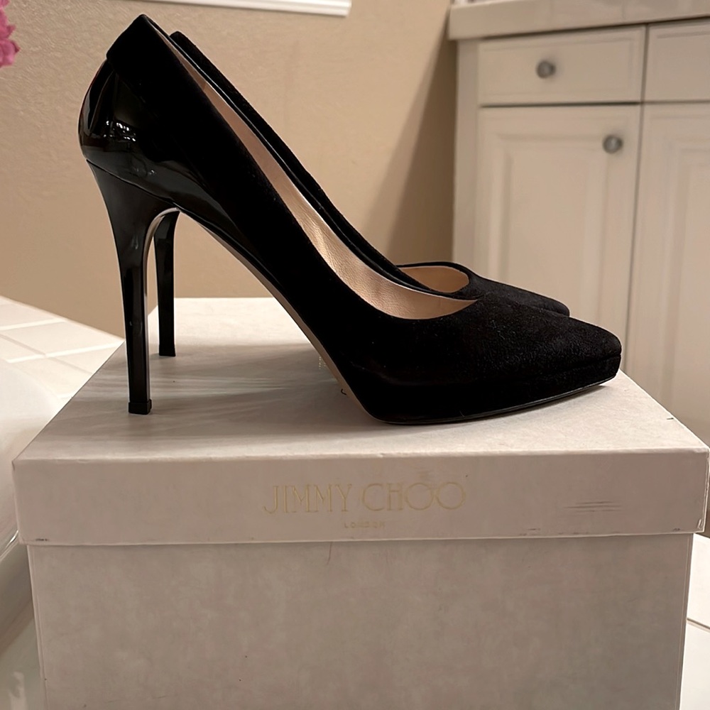 JIMMY CHOO Size 37